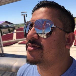 Meet your Posher, Vincent